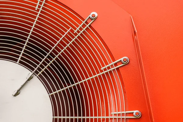 Acercamiento Del Ventilador Molinos Viento Ventilador Industrial Con Una Red —  Fotos de Stock