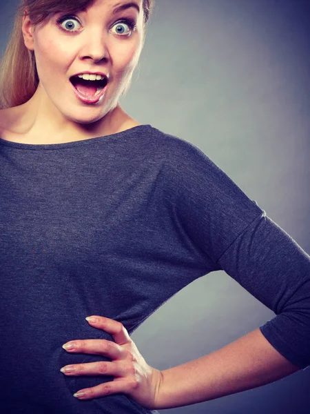 Vreugde Plezier Positieve Emoties Concept Gelukkig Vreugdevolle Charmante Jonge Meisje — Stockfoto