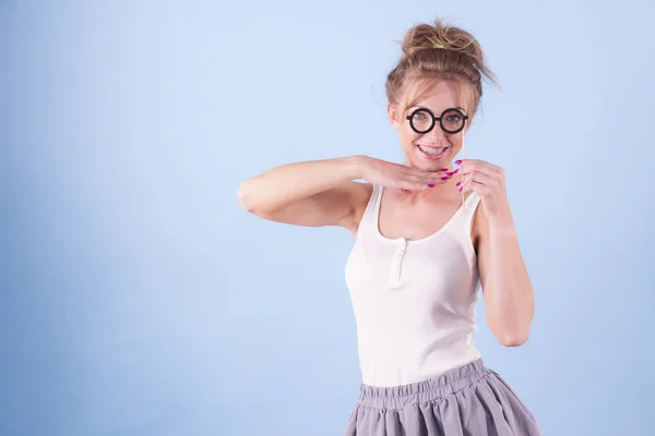 Elegant Young Woman Pretending Wearing Funny Nerd Eyeglasses Education Studying — Stock Photo, Image