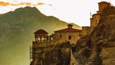 Günbatımı üzerinde Varlaam Manastırı Meteora, Yunanistan