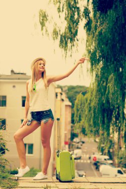 Kız onu serbest zaman tatil keyfini çıkarın.