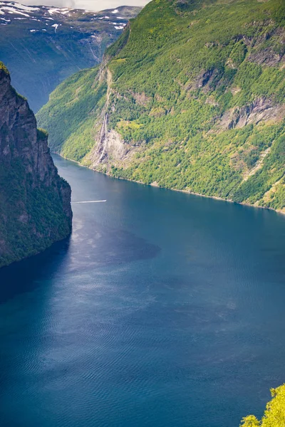 Geirangerfjord w Norwegii — Zdjęcie stockowe