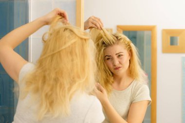 Having problem sarı saçlı erkek