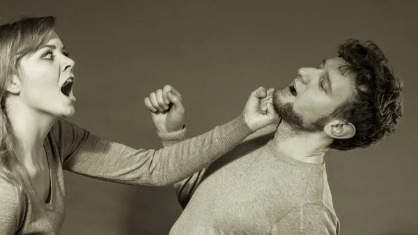 Aggressive woman yelling on man. — Stock Photo, Image