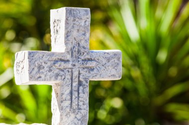 Yunan taş mezarlığı çapraz