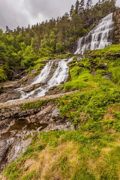 Svandalsfossen na Noruega, rota Ryfylke — Fotografia de Stock