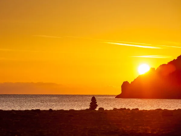 Sonnenaufgang oder Sonnenuntergang über der Meeresoberfläche — Stockfoto