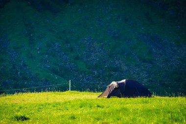 Doğa üzerine çadır, Lofoten Norveç