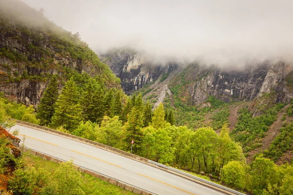 Carretera Verdes Montañas Verano Cañón Mabodalen Noruega Ruta Turística Nacional — Foto de Stock