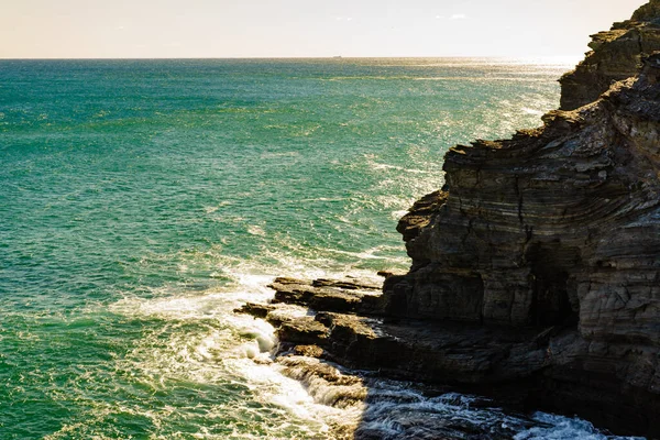地中海海岸景观 穆尔西亚地区的西班牙岩石海岸线 卡尔布兰克地区公园 — 图库照片