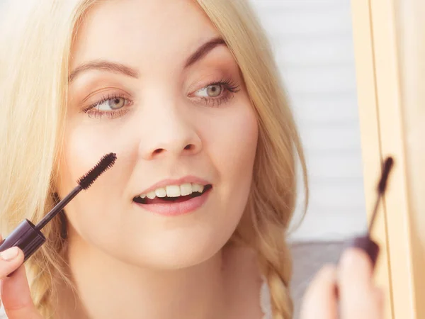 Young Woman Fashionable Braided Hairstyle Applying Make Black Mascara Brush — Stock Photo, Image