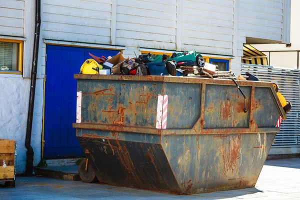 Outdoor Shot Heavy Dark Industrial Trash Waste Dumpster Container Factory — Stock Photo, Image