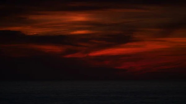 Cielo Oscuro Después Puesta Del Sol Sobre Mar — Foto de Stock