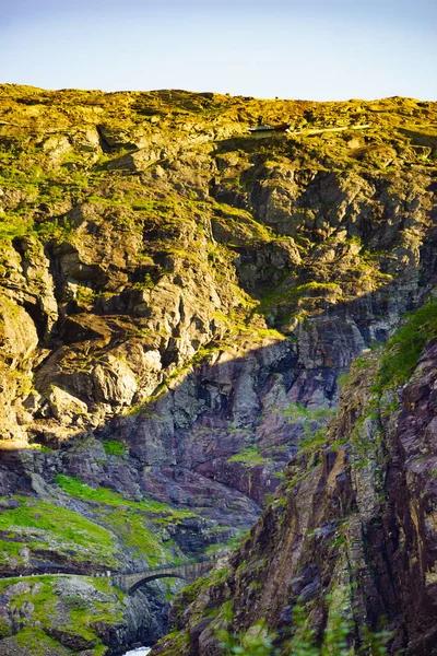 Trolls Path Trollstigen Trollstigveien Estrada Montanha Cênica Noruega Europa Cachoeira — Fotografia de Stock