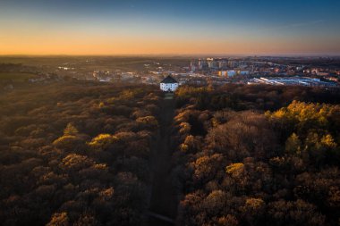Letohradek Hvezda, Prag şehir merkezinin 7 kilometre batısında, Prag'ın Liboc şehrinde, Obora Hvezda adında bir oyun rezervinde yer alan bir Rönesans villasI. Villa altı köşeli bir yıldız şeklindedir..