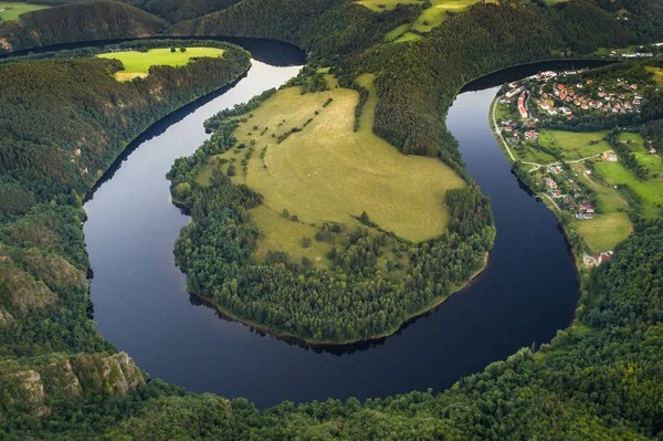 Río Moldava Tiene Una Longitud 430 Kilómetros Drena Una Superficie —  Fotos de Stock