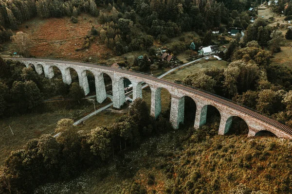 Das Eisenbahnviadukt Wurde Der Nähe Des Dorfes Novina Der Strecke — Stockfoto