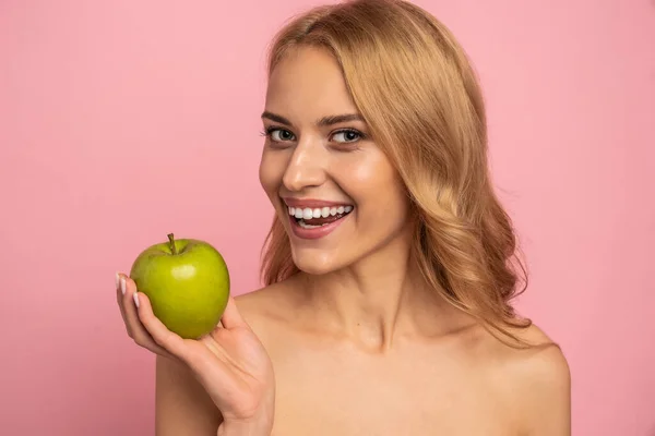 Klare Starke Weiße Gerade Zähne Stomatologie Konzept Porträt Von Attraktiven — Stockfoto