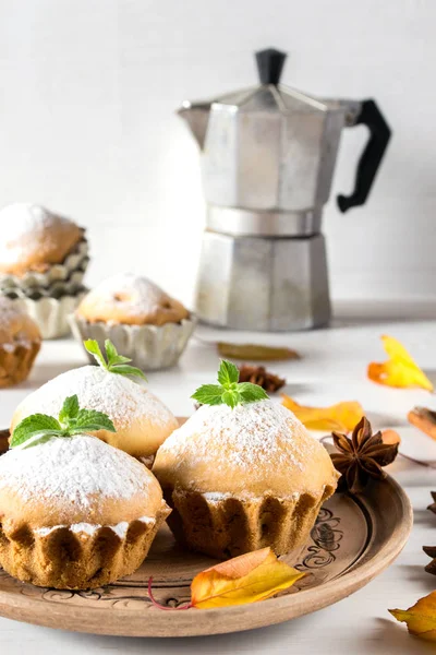 Bolos Outono Cupcakes Caseiros Com Açúcar Com Paus Canela Estrelas — Fotografia de Stock