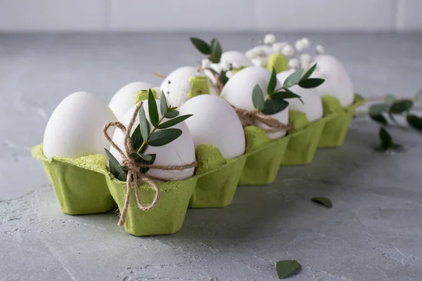 Easter Spring Decorative Composition Easter White Chicken Raw Eggs Green — Stock Photo, Image
