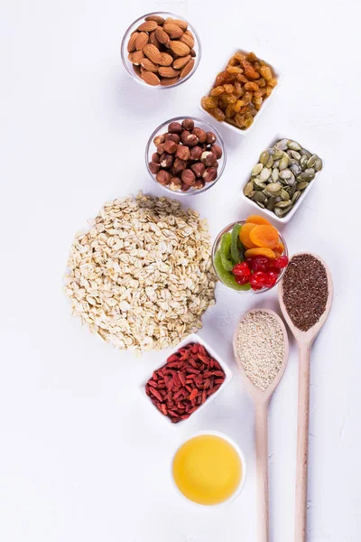 Copos Avena Varios Ingredientes Deliciosos Para Desayuno Saludable Vista Superior — Foto de Stock