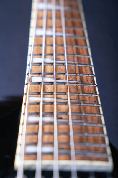 Electric Guitar Macro Shot Fretboard Soft Selective Focus Black Background — Stock Photo, Image