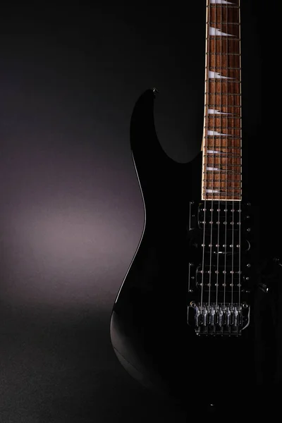 Corpo Pescoço Guitarra Elétrica Fechem Detalhes Formas Acentuadas Por Iluminação — Fotografia de Stock