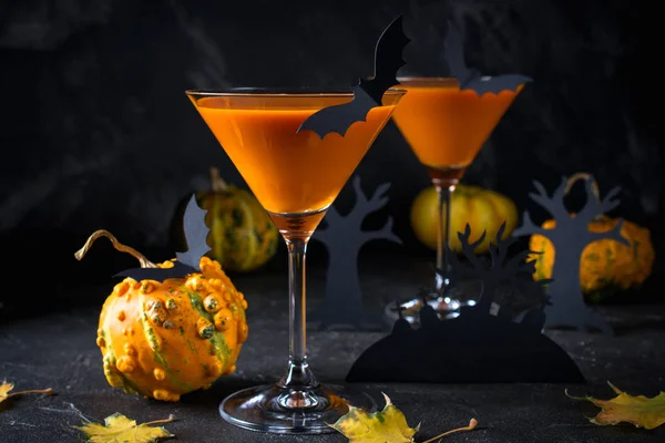 Napój Pomarańczowy Dyni Halloween Party Wakacje Dekoracji Czarnym Tle Miejsca — Zdjęcie stockowe