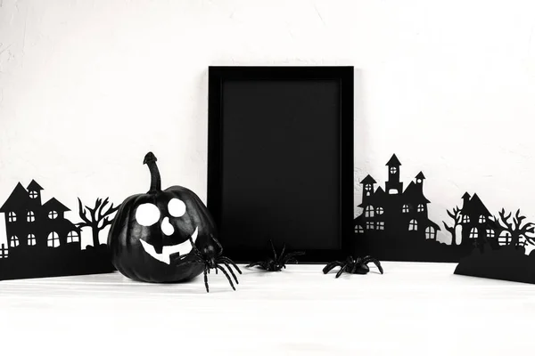 Halloween Attrappe Schwarzer Fotorahmen Und Papierkunst Verlassenes Dorf Kürbis Auf — Stockfoto