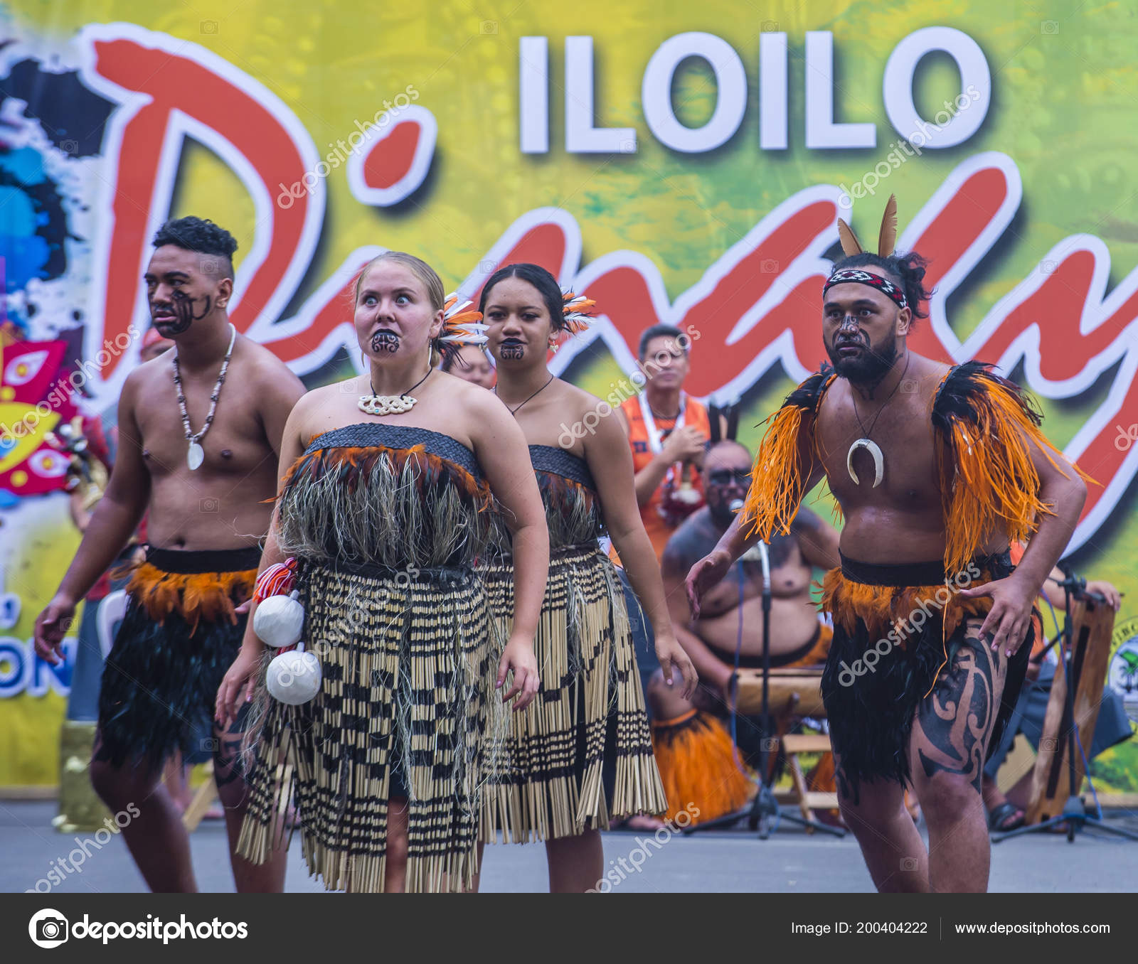 イロイロ フィリピン 2018 日にイロイロ フィリピン Dinagyang 祭でマオリのダンサー Dinagyang はサント ニーニョを称える宗教と 文化祭です — ストック編集用写真©kobbydagan#200404222