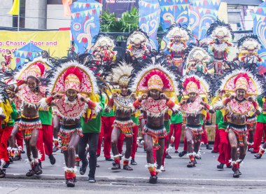 Iloilo, Filipinler - 28 Ocak: Dinagyang Festivali 28 Ocak 2018 üzerinde Iloilo Filipinler katılımcılar. Santo Nino onur dini ve kültürel festival Dinagyang olduğunu