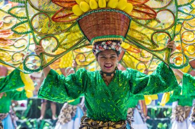 Iloilo, Filipinler - 28 Ocak: Dinagyang Festivali 28 Ocak 2018 üzerinde Iloilo Filipinler katılımcı. Santo Nino onur dini ve kültürel festival Dinagyang olduğunu