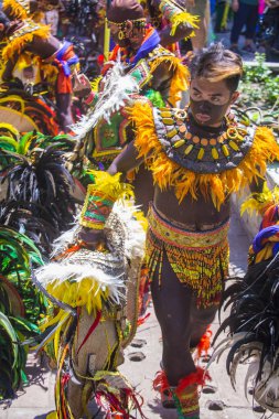 Manila, Filipinler - 27 Nisan: Aliwan fiesta üzerinde 27 Nisan 2018 Manila Filipinler katılımcılar. Aliwan Fiesta farklı kültürel festivaller Filipinler toplar yıllık bir olaydır