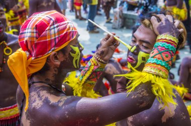 Manila, Filipinler - 27 Nisan: Aliwan fiesta üzerinde 27 Nisan 2018 Manila Filipinler katılımcılar. Aliwan Fiesta farklı kültürel festivaller Filipinler toplar yıllık bir olaydır