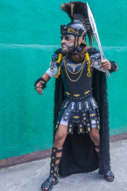 Boac, Filipinler - 30 Mart: Katılımcı Boac Marinduque adası Filipinler Moriones Festivali. Anualy kutsal hafta düzenlenen Moriones Festivali 