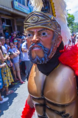 Boac, Filipinler - 30 Mart: Katılımcı Boac Marinduque adası Filipinler Moriones Festivali. Anualy kutsal hafta düzenlenen Moriones Festivali 