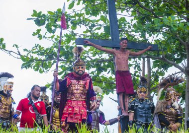 Boac, Filipinler - 30 Mart: Katılımcılar Boac Marinduque Moriones Festivali Türkiye ada. Anualy kutsal hafta düzenlenen Moriones Festivali 