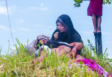 Boac, Filipinler - 30 Mart: Katılımcılar Boac Marinduque Moriones Festivali Türkiye ada. Anualy kutsal hafta düzenlenen Moriones Festivali 