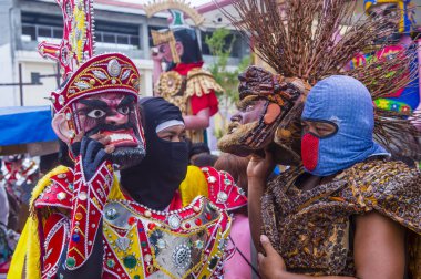 Boac, Filipinler - 30 Mart: Katılımcılar Boac Marinduque Moriones Festivali Türkiye ada. Anualy kutsal hafta düzenlenen Moriones Festivali 