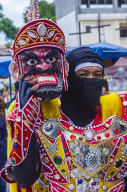 Boac, Filipinler - 30 Mart: Katılımcı Boac Marinduque adası Filipinler Moriones Festivali. Anualy kutsal hafta düzenlenen Moriones Festivali 