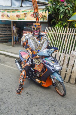 Boac, Filipinler - 30 Mart: Katılımcı Boac Marinduque adası Filipinler Moriones Festivali. Anualy kutsal hafta düzenlenen Moriones Festivali 