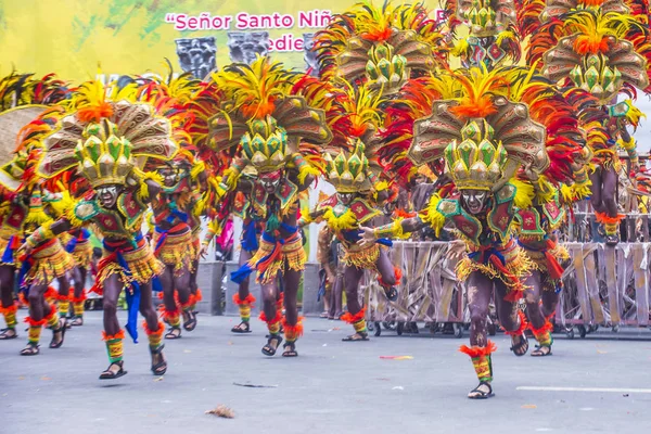 Iloilo, Filipinler - 28 Ocak: Dinagyang Festivali 28 Ocak 2018 üzerinde Iloilo Filipinler katılımcılar. Santo Nino onur dini ve kültürel festival Dinagyang olduğunu