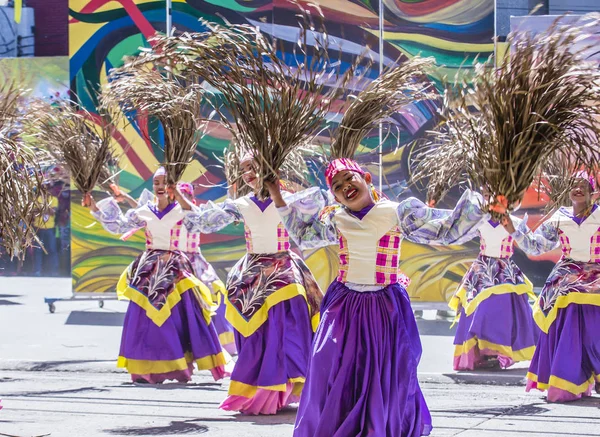 Iloilo, Filipinler - 28 Ocak: Dinagyang Festivali 28 Ocak 2018 üzerinde Iloilo Filipinler katılımcılar. Santo Nino onur dini ve kültürel festival Dinagyang olduğunu