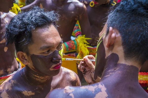 Manila, Filipinler - 27 Nisan: Aliwan fiesta üzerinde 27 Nisan 2018 Manila Filipinler katılımcılar. Aliwan Fiesta farklı kültürel festivaller Filipinler toplar yıllık bir olaydır