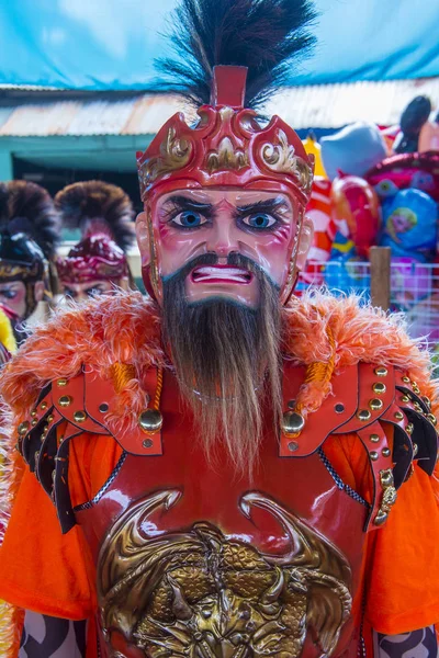 Boac, Filipinler - 30 Mart: Katılımcı Boac Marinduque adası Filipinler Moriones Festivali. Anualy kutsal hafta düzenlenen Moriones Festivali 