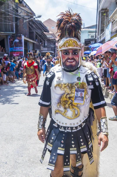 Boac, Filipinler - 30 Mart: Katılımcı Boac Marinduque adası Filipinler Moriones Festivali. Anualy kutsal hafta düzenlenen Moriones Festivali 