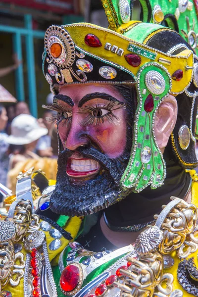 Boac, Filipinler - 30 Mart: Katılımcı Boac Marinduque adası Filipinler Moriones Festivali. Anualy kutsal hafta düzenlenen Moriones Festivali 
