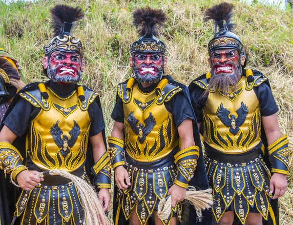 Boac, Filipinler - 30 Mart: Katılımcılar Boac Marinduque Moriones Festivali Türkiye ada. Anualy kutsal hafta düzenlenen Moriones Festivali 