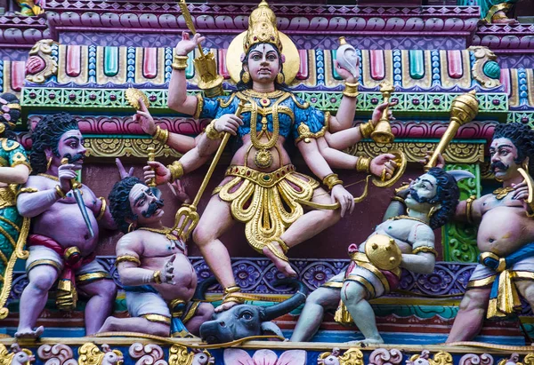 Singapur Şubat Little India Singapur Sri Veeramakaliamman Tapınağında Heykeller Üzerinde — Stok fotoğraf