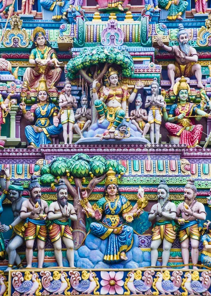 シンガポール シンガポールのリトル インディアにスリ ヴィラマカリアマン寺院の彫像 2018 日それはシンガポールで最古の寺院の一つ — ストック写真